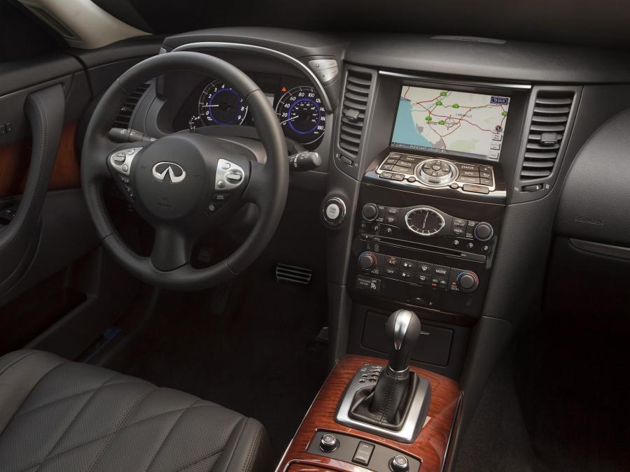  Infiniti FX35 Limited Edition 2011 года  (фото 2 из 3)